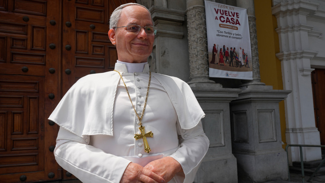 Papa Lav XIV operisan zbog adenokarcinoma pluća, odstranjen mu donji režanj desnog plućnog krila