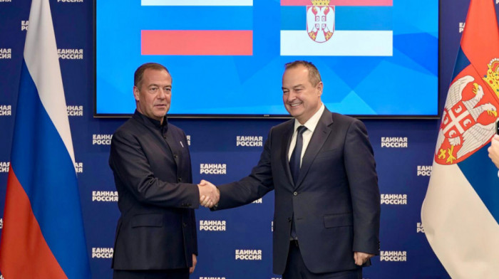 Dačić sa Medvedevim u Moskvi: Srbija vodi samostalnu spoljnu politiku