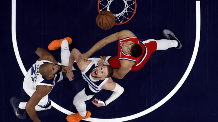 Bogdanović namestio nišanske sprave, Hjuston pred start NBA lige razbio šampiona