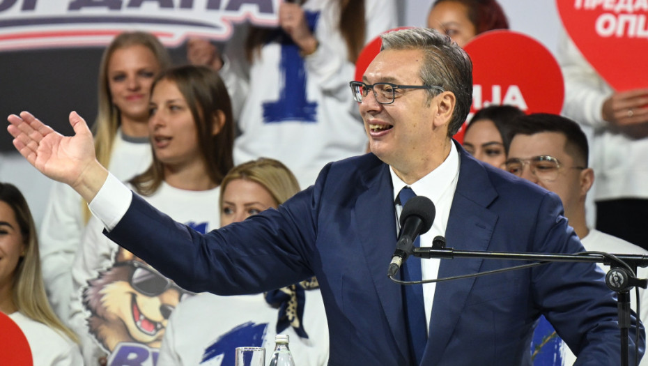 Završen skup "Ujedinjene Srbije" u Novom Sadu Vučić: Idemo da pobedimo najubedljivije do sada