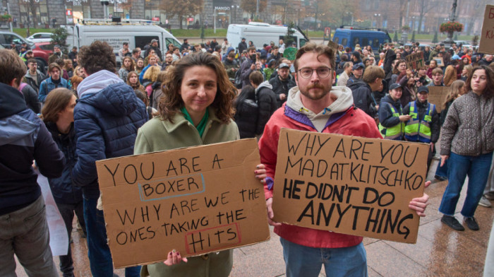 Protest u Kijevu: Građani traže ostavku gradonačelnika Klička, strahuju od teške zime
