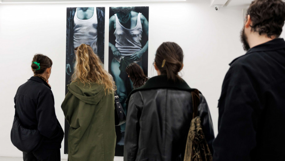 "Košmar svih očeva": Nova izložba Luke Jendrišeka u Galeriji "Novembar"