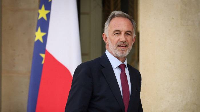 Gradonačelnik Pariza: Neophodan politički odgovor na krizu u zemlji