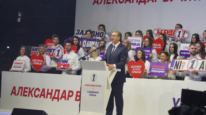 Vučić: Javite Srpskoj da je volim, KiM ostaje deo Srbije
