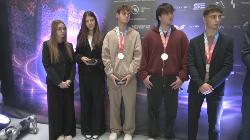 ClickNi konferencija u Nišu: Digitalna transformacija i inovacije uz vicešampione u robotici (VIDEO)