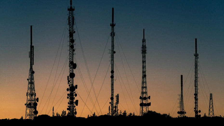 Akcije telekomunikacionih firmi u SAD pale zbog mogućeg ulaska Spejseksa na tržište