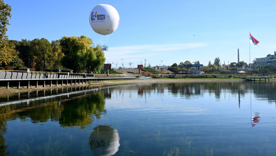 Ekspo panoramski balon na Adi Ciganliji okupio veliki broj porodica
