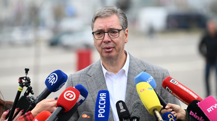 Vučić posle glasanja: Ako izgubimo priznaćemo izbornu volju, ako pobedimo niko nam pobedu neće uzeti