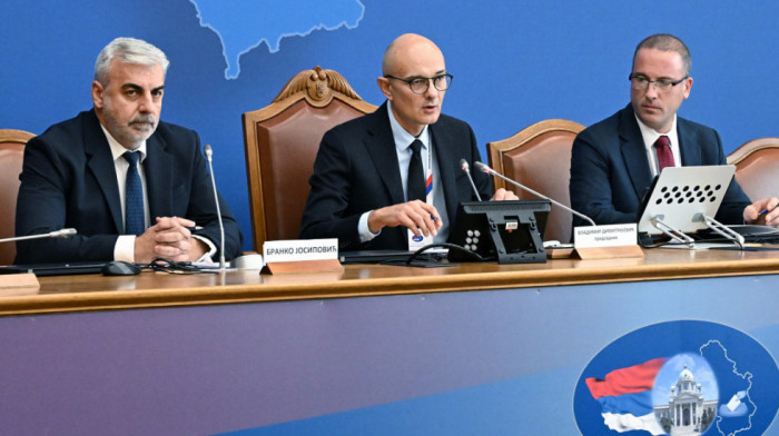 RIK: Na osnovu 203 obrađenih biračkih mesta, Ujedinjena Srbija 54,21%, a Studentska lista 36,85%