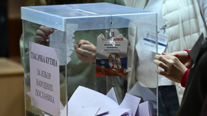 IPSOS/CeSID na osnovu 100% uzoraka: Studentska lista 141 mandat, Ujedinjena Srbija 103