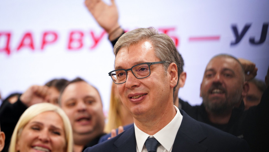 Vučić: Svi članovi porodice Vučić su u Srbiji i nikada je neće napustiti