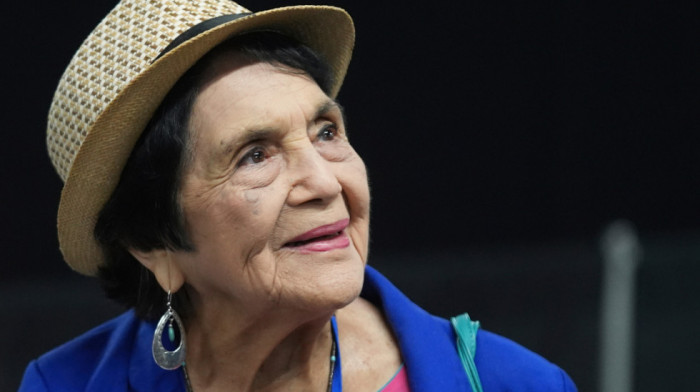 Preminula američka sindikalna liderka i feministička aktivistkinja Dolores Huerta u 96. godini