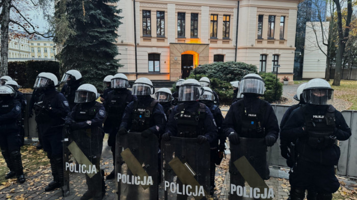 Dmitrijev o protestima u Poljskoj: Evropi ne ide dobro